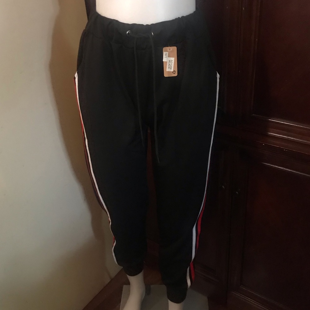 🆕 Odiva Black Joggers-L/XL